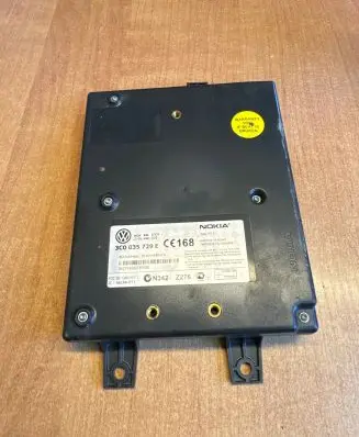 Volkswagen Golf V Phone control unit/module 3C0035729E 001044E894C4 N342Z276