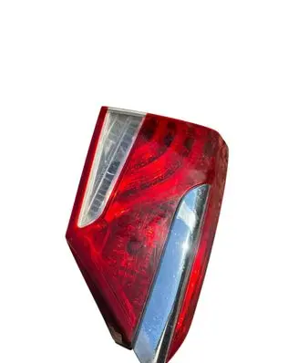 Tailgate rear/tail lights