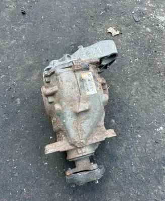 BMW X1 E84 Rear differential 7592938