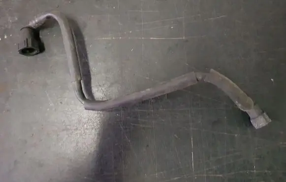 Hyundai Terracan Fuel line/pipe/hose 