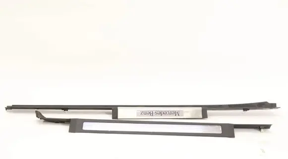 Mercedes-Benz R W251 Thresholds for All-terrain vehicles A2516800135