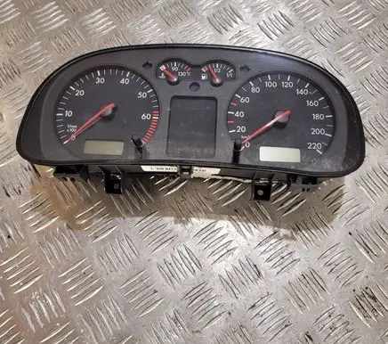 Volkswagen Golf IV Speedometer (instrument cluster) 1J0919861
