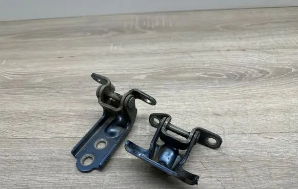 Subaru Forester SJ Rear door hinge set A050035