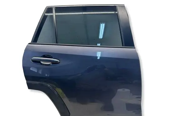 Toyota RAV 4 (XA50) Rear door 