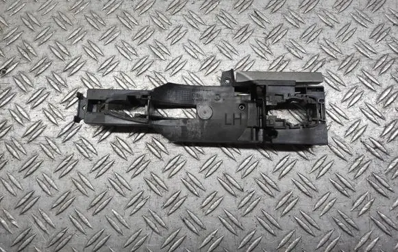 Nissan Qashqai Rear door exterior handle/bracket 80611 21133
