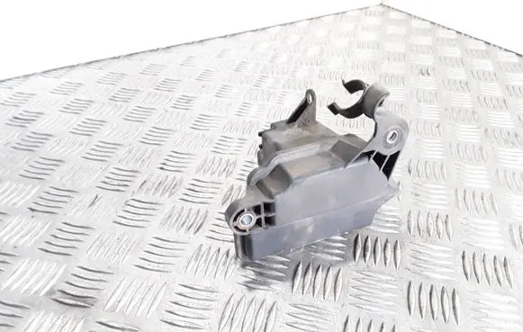 Volvo V50 Vacuum air tank 964641118080
