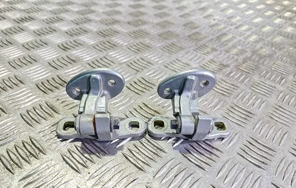 Volvo V50 Rear door hinge set 