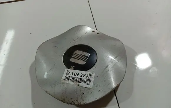 Seat Alhambra (Mk1) Original wheel cap 7M0601149D