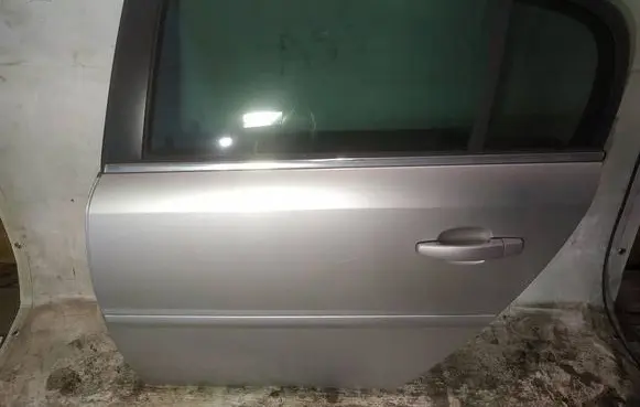 Opel Signum Rear door pilkos