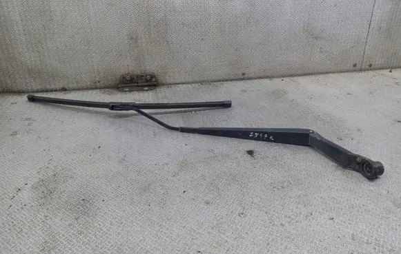 Mazda 5 Windshield/front glass wiper blade 