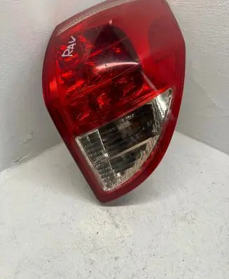 Toyota RAV 4 (XA30) Rear/tail lights WY21W J88R