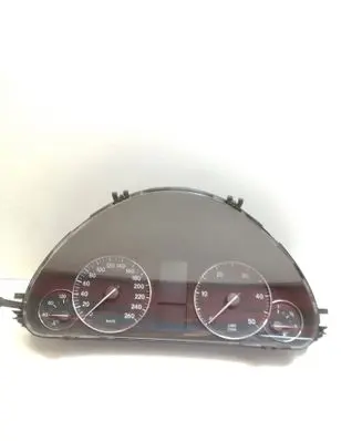 Mercedes-Benz C W203 Speedometer (instrument cluster) A2035404947