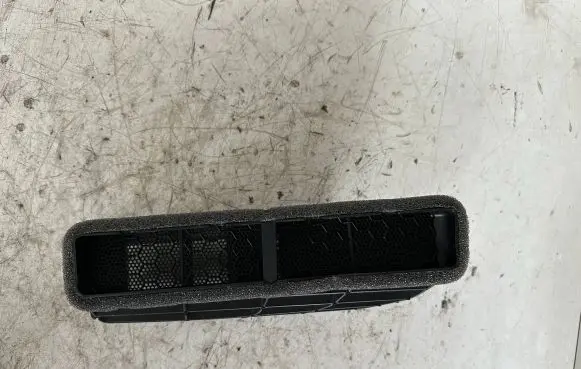 Audi A5 8T 8F Dash center air vent grill 8T2819389 K06001