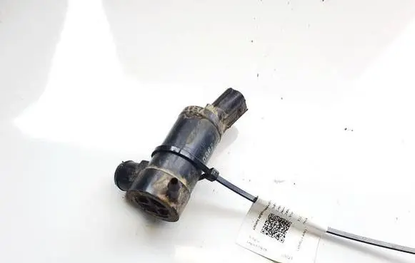 Subaru Legacy Windscreen/windshield washer pump 
