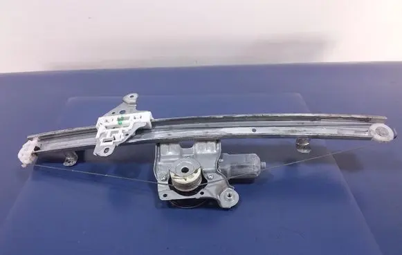 Renault Koleos II Front door window regulator with motor 262100-5640