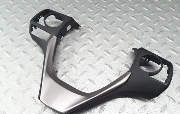 Toyota RAV 4 (XA40) Steering wheel trim 75E956 75E566 7042P66