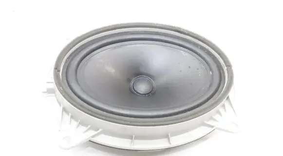 Lexus CT 200H Front door speaker 8616076050