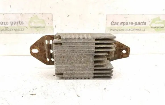 Coolant fan relay