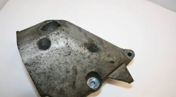 Volkswagen Polo Engine mounting bracket 045199207