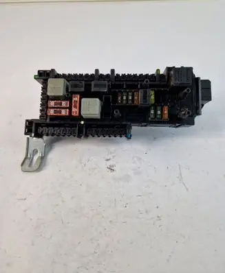 Mercedes-Benz E W212 Fuse module 16829