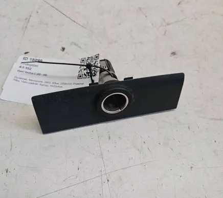 Opel Vectra C Cigarette lighter 13111083