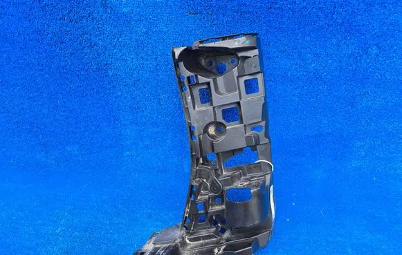 BMW X5 G05 Rear bumper mounting bracket 8069246