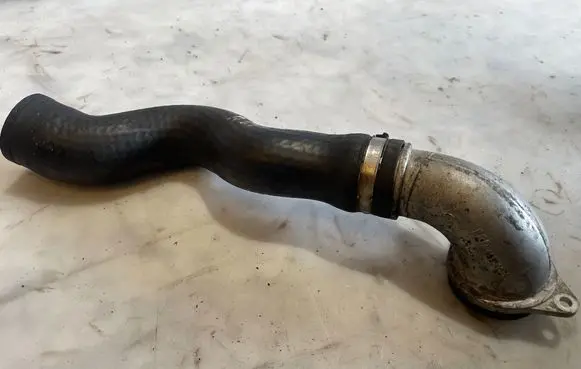 Opel Zafira B Intercooler hose/pipe 55350839 366028306B