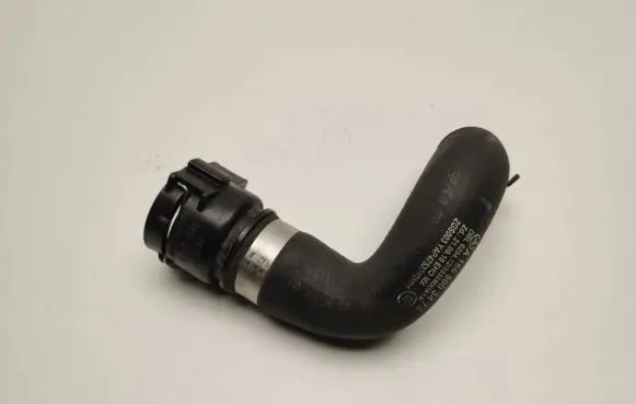 Mercedes-Benz GL X166 Engine coolant pipe/hose A1665003475