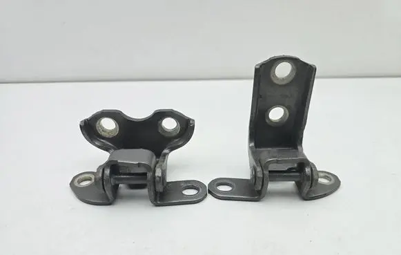 Toyota Yaris Rear door hinge set 