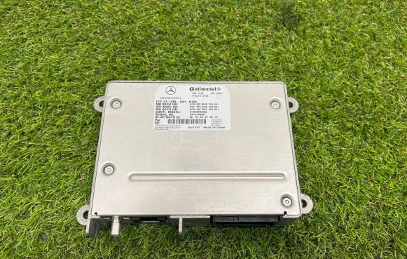 Mercedes-Benz S W221 Bluetooth control unit module A2168206526 A2218703126 A2164420760