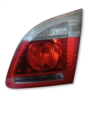 BMW 5 E60 E61 Tailgate rear/tail lights 6935326 6925894 6935332