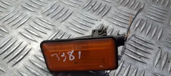Volkswagen Vento Front fender indicator light 1h0949117a