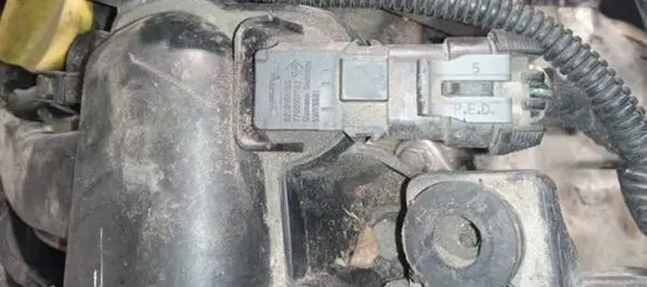 Renault Scenic II - Grand scenic II Air pressure sensor 8200105165 77001017625WK9681