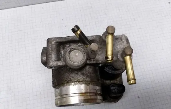 Skoda Octavia Mk2 (1Z) Throttle valve 06A133062AB