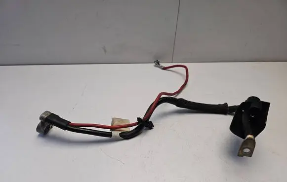 Volkswagen Caddy Positive cable (battery) Starteriolaidas