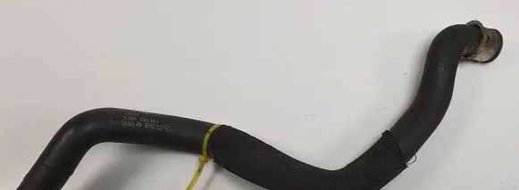 Mercedes-Benz C W204 Engine coolant pipe/hose A2045010982