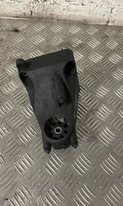 Mercedes-Benz S W222 Engine mount bracket A6422230100