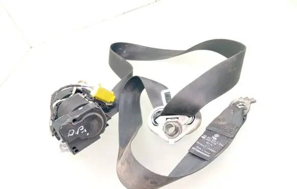 Front seatbelt