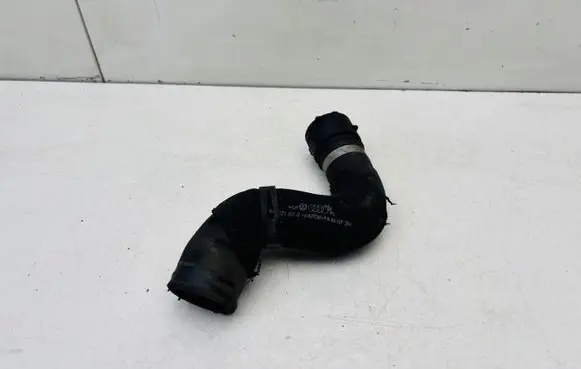 Audi A4 S4 B8 8K Engine coolant pipe/hose 8K0121101G