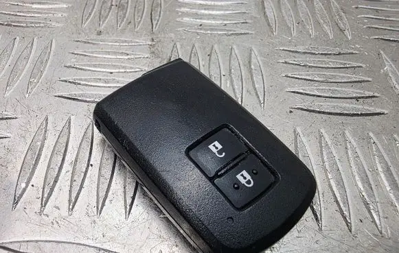 Toyota Yaris Ignition key/card MR6302