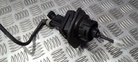 Clutch master cylinder
