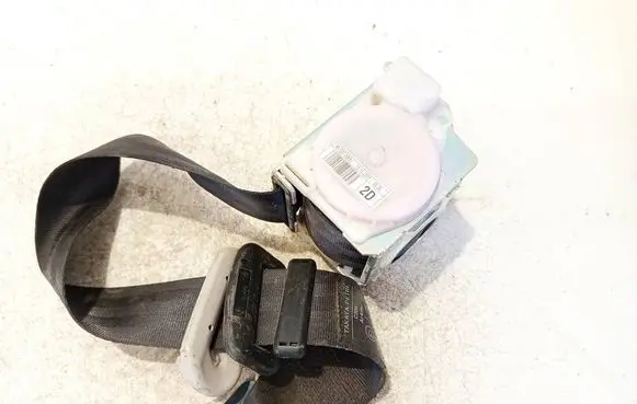 Rear seatbelt