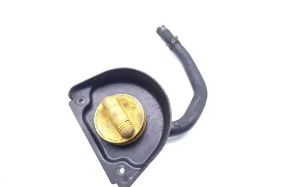 Opel Vivaro Oil fill pipe 8200795333