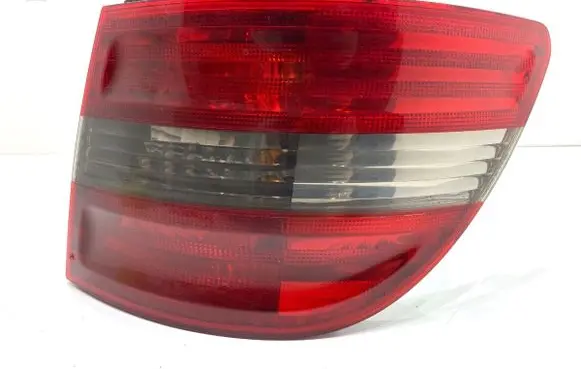 Mercedes-Benz B W245 Rear/tail lights A1698202664