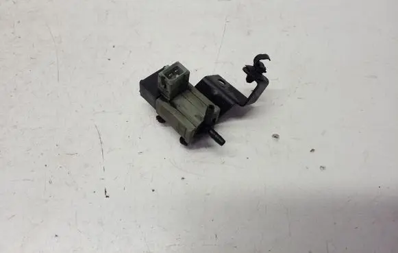 Hyundai ix35 Turbo solenoid valve 351202A450
