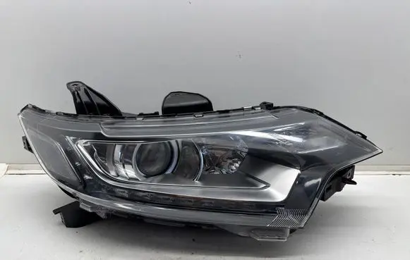 Mitsubishi Outlander Headlight/headlamp R0094IIDVF 2906181108 8301c858