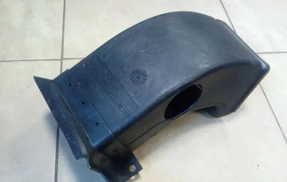 BMW 7 E38 Brake cooling air channel/duct 51718125967 NE69578
