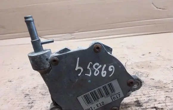 Vacuum pump