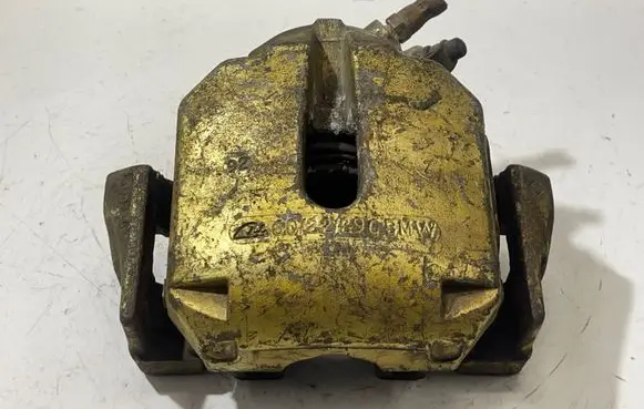 BMW 5 E39 Front brake caliper