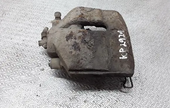 Volkswagen Touran I Front brake caliper